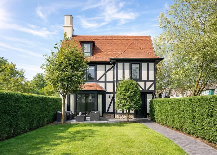 The Golf - 3 Bedroom With Garden Holiday home *